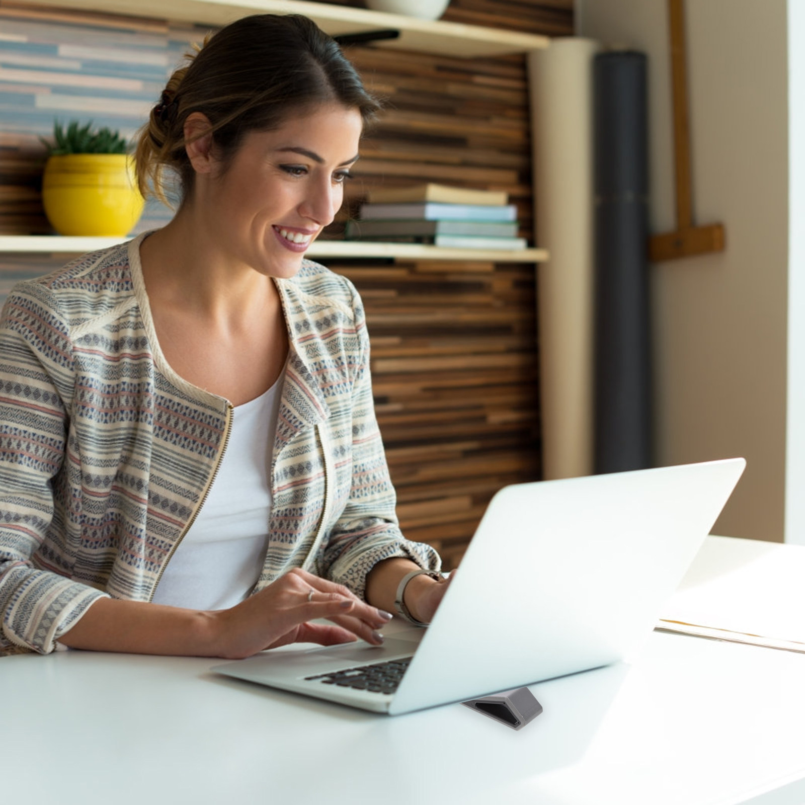 Desk Setup Ergonomics - حامل لابتوب قابل للتعديل من قطعتين