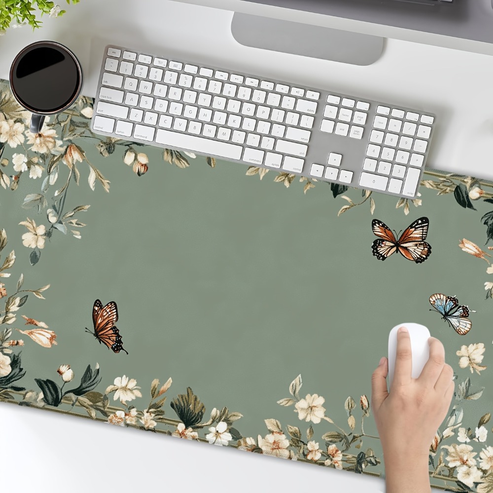 سجادة طاولة بتصميم فراشات ونقو - مراجعة Desk Setup Simple وسعره