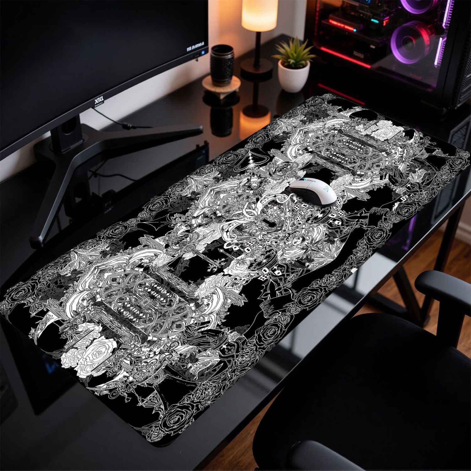 لوحة ماوس بتصميم مبنى قوطي من  - مراجعة Desk Setup Dark وسعره