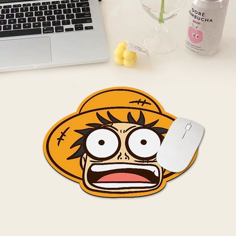 لوحة ماوس ون بيس لوفي، سجادة ص - مراجعة Desk Setup Cute وسعره